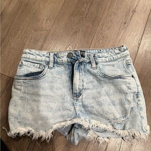 Kut from the Kloth Light Wash Jean Shorts